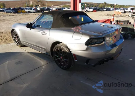 2017 Fiat 124 Spider Elaborazione Abarth z USA, uszkodzony, nr VIN JC1NFAEKXH0119574